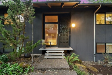 OPEN HOUSE: 06/21 11am-1pm. This thoughtfully designed on Oswego Lake Country Club in Oregon - for sale on GolfHomes.com, golf home, golf lot