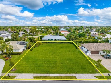 Beautiful location you have been waiting for on Crayton Road in on Tuscany Reserve in Florida - for sale on GolfHomes.com, golf home, golf lot