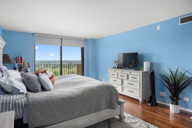 This fantastic spacious condo is a great find! This home on Maple Meadows Golf Club in Illinois - for sale on GolfHomes.com, golf home, golf lot