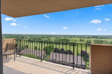 This fantastic spacious condo is a great find! This home on Maple Meadows Golf Club in Illinois - for sale on GolfHomes.com, golf home, golf lot