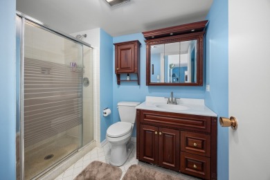 This fantastic spacious condo is a great find! This home on Maple Meadows Golf Club in Illinois - for sale on GolfHomes.com, golf home, golf lot