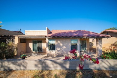 Beautifully updated townhouse on the Mesa Del Sol Golf Course on Mesa Del Sol Golf Club in Arizona - for sale on GolfHomes.com, golf home, golf lot