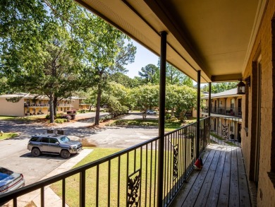 Fantastic price on this FURNISHED 3BR/3BA condo located next to on Ole Miss Golf Club in Mississippi - for sale on GolfHomes.com, golf home, golf lot