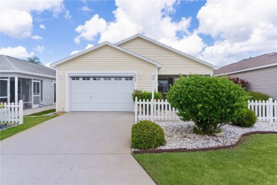 Start your active retirement in style! This charming 2-bedroom on Pennbrooke Fairways in Florida - for sale on GolfHomes.com, golf home, golf lot