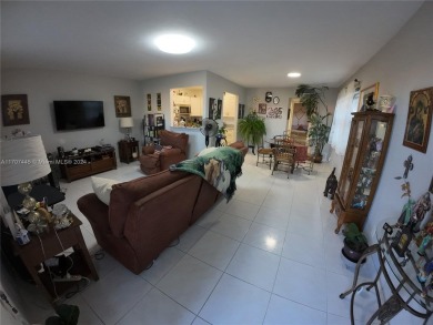 Exciting opportunity alert! Stunning 1 bed, 1.5 bath plus den on Addison Reserve in Florida - for sale on GolfHomes.com, golf home, golf lot