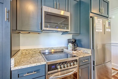 Welcome to The 19th Hole in Edisto Beach! This beautifully on The Plantation Course At Edisto in South Carolina - for sale on GolfHomes.com, golf home, golf lot