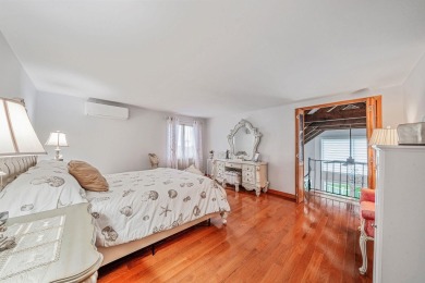 MOTIVATED SELLER, BRING ALL OFFERS: Location- location! Welcome on Crab Meadow Golf Course in New York - for sale on GolfHomes.com, golf home, golf lot