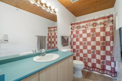Perfect opportunity to own a Table Rock Lake vacation condo! on Pointe Royale Village Country Club in Missouri - for sale on GolfHomes.com, golf home, golf lot