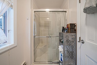 MOTIVATED SELLER, BRING ALL OFFERS: Location- location! Welcome on Crab Meadow Golf Course in New York - for sale on GolfHomes.com, golf home, golf lot