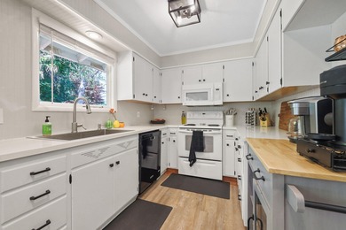 Welcome to this beautifully updated rancher located in the on Manito Golf and Country Club in Washington - for sale on GolfHomes.com, golf home, golf lot