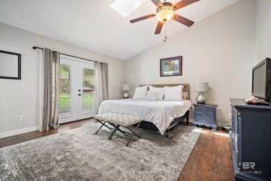 Better Than New and Priced to Sell!This beautiful 3/2 home has on Lake Forest Yacht and Country Club in Alabama - for sale on GolfHomes.com, golf home, golf lot
