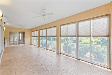 Stunning 3/2 Expanded Gardenia Pool home with Golf course View on The Links of Spruce Creek in Florida - for sale on GolfHomes.com, golf home, golf lot