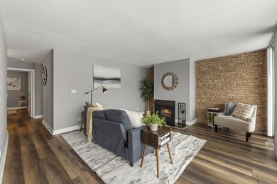 This is the one! Check out this 2 Bedroom and 2 FULL Bathrooms- on River Bend Golf Club in Illinois - for sale on GolfHomes.com, golf home, golf lot