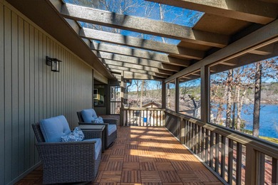 Fully remodeled and move-in ready, this stunning 4 bedroom home on DeSoto Golf Course in Arkansas - for sale on GolfHomes.com, golf home, golf lot