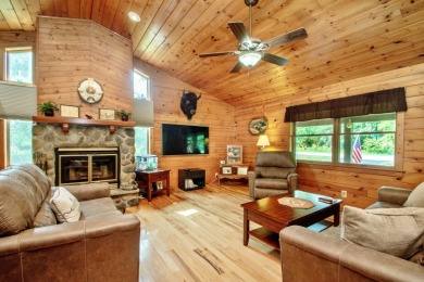 Charming Retreat Surrounded By Nature on Oak Run Golf Course in Illinois - for sale on GolfHomes.com, golf home, golf lot