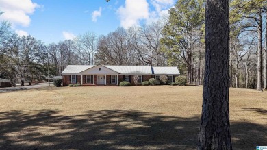 Come see the perfect home for entertaining! 4-sides brick home on Cahaba Shoals Country Club in Alabama - for sale on GolfHomes.com, golf home, golf lot