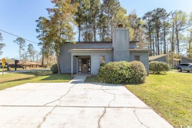 Great 3 bedroom 2 bath home, great price, in a great on Arrowhead Country Club in South Carolina - for sale on GolfHomes.com, golf home, golf lot