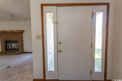 Great 3 bedroom 2 bath home, great price, in a great on Arrowhead Country Club in South Carolina - for sale on GolfHomes.com, golf home, golf lot