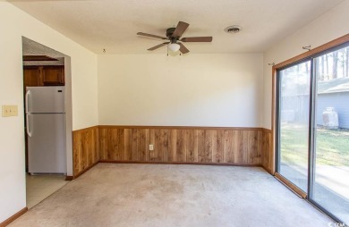 Great 3 bedroom 2 bath home, great price, in a great on Arrowhead Country Club in South Carolina - for sale on GolfHomes.com, golf home, golf lot