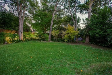 This Stevens Park Estates home blends classic Dallas charm with on Stevens Park Golf Course in Texas - for sale on GolfHomes.com, golf home, golf lot