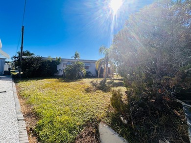 Corner Lot + Additional Lot | 5,881 Sq Ft | Charming Home in on Sara Bay Country Club in Florida - for sale on GolfHomes.com, golf home, golf lot