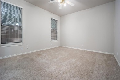 This fantastic condo in a gated community is ready for you to on The Greens Country Club in Oklahoma - for sale on GolfHomes.com, golf home, golf lot
