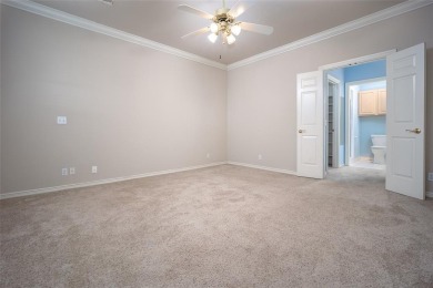 This fantastic condo in a gated community is ready for you to on The Greens Country Club in Oklahoma - for sale on GolfHomes.com, golf home, golf lot