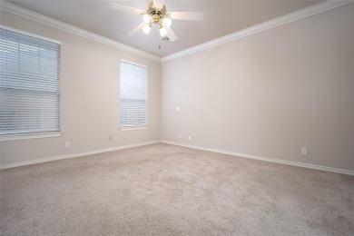 This fantastic condo in a gated community is ready for you to on The Greens Country Club in Oklahoma - for sale on GolfHomes.com, golf home, golf lot