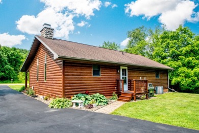 Charming Retreat Surrounded By Nature on Oak Run Golf Course in Illinois - for sale on GolfHomes.com, golf home, golf lot