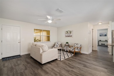 Location, location, location! Conveniently situated just a short on El Diablo Executive Golf Course in Florida - for sale on GolfHomes.com, golf home, golf lot
