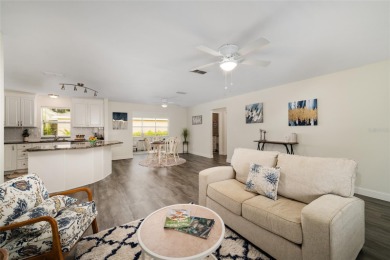 Location, location, location! Conveniently situated just a short on El Diablo Executive Golf Course in Florida - for sale on GolfHomes.com, golf home, golf lot