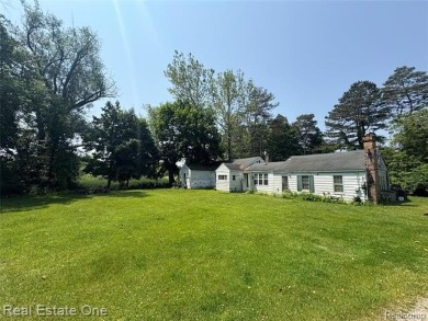 **Investment Opportunity** VALUE IS IN THE LAND! - Here is your on Kearsley Lake Golf Course in Michigan - for sale on GolfHomes.com, golf home, golf lot