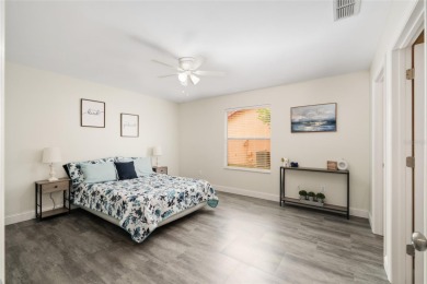 Location, location, location! Conveniently situated just a short on El Diablo Executive Golf Course in Florida - for sale on GolfHomes.com, golf home, golf lot