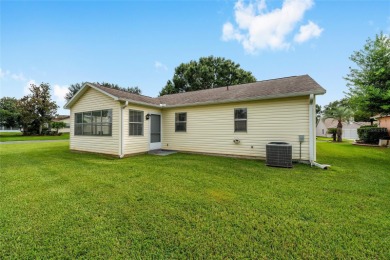 Location, location, location! Conveniently situated just a short on El Diablo Executive Golf Course in Florida - for sale on GolfHomes.com, golf home, golf lot