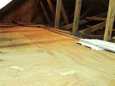 MOVE IN READY  HOME with PLENTY OF SPACE and COMFORTABLE UPDATES on Preserve Golf Club in Florida - for sale on GolfHomes.com, golf home, golf lot