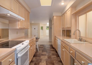 113 Fairway Drive on SunLand Golf and Country Club in Washington - for sale on GolfHomes.com, golf home, golf lot
