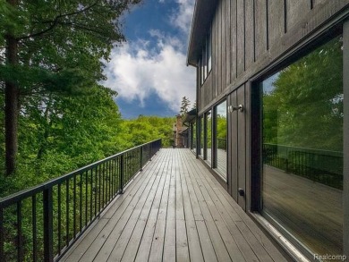 Welcome to this completely updated, over 4,700 square foot condo on Wabeek Country Club in Michigan - for sale on GolfHomes.com, golf home, golf lot