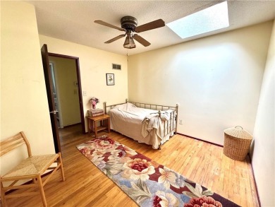 Great 3bed/2bath house backing up to a now closed golf course on River Oaks Golf Course in Missouri - for sale on GolfHomes.com, golf home, golf lot