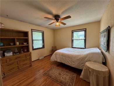 Great 3bed/2bath house backing up to a now closed golf course on River Oaks Golf Course in Missouri - for sale on GolfHomes.com, golf home, golf lot