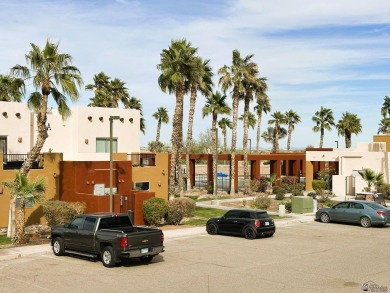 Experience luxury living in this pristine 1-bedroom, 1-bathroom on The Links At Coyote Wash in Arizona - for sale on GolfHomes.com, golf home, golf lot