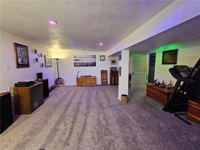Beautiful Ranch style villa in the popular Villas of Marimack! on Mari Mac Golf Complex in Missouri - for sale on GolfHomes.com, golf home, golf lot
