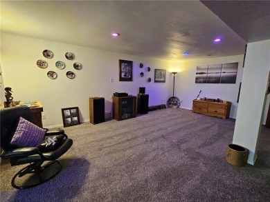 Beautiful Ranch style villa in the popular Villas of Marimack! on Mari Mac Golf Complex in Missouri - for sale on GolfHomes.com, golf home, golf lot