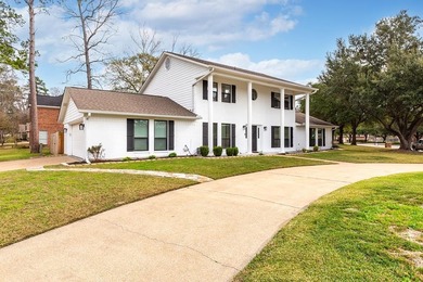 Welcome to this stunning two-story home located in a prestigious on Crown Colony Country Club in Texas - for sale on GolfHomes.com, golf home, golf lot