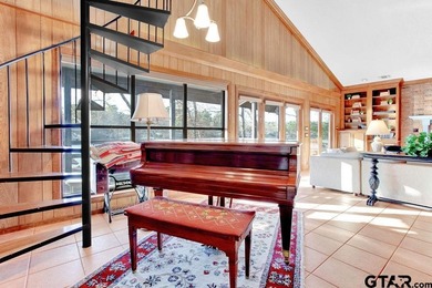 Hey there, welcome to your next adventure in East Texas living! on Hide-A-Way Lake Golf Course in Texas - for sale on GolfHomes.com, golf home, golf lot