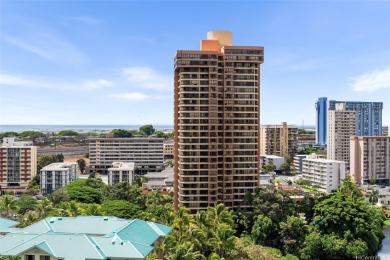 Convenient central location with magnificent mountain and golf on Honolulu Country Club in Hawaii - for sale on GolfHomes.com, golf home, golf lot