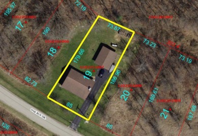 Charming Retreat Surrounded By Nature on Oak Run Golf Course in Illinois - for sale on GolfHomes.com, golf home, golf lot