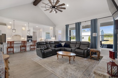 A truly special home! The owners are sad to leave this very on Oak Hurst Golf Course in Texas - for sale on GolfHomes.com, golf home, golf lot