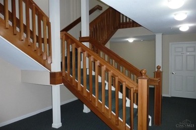 Desirable Aston Woods Condo! Spacious open floor plan, 2 on Aston Oaks Golf Club in Ohio - for sale on GolfHomes.com, golf home, golf lot