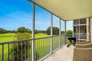 Welcome to Cooper City! This Renovated & Spacious 2-bedroom on Cooper Colony Country Club in Florida - for sale on GolfHomes.com, golf home, golf lot