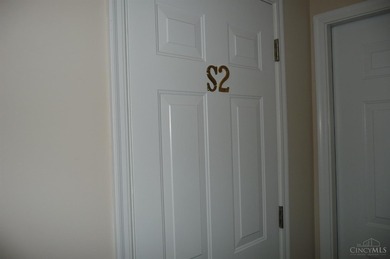 Desirable Aston Woods Condo! Spacious open floor plan, 2 on Aston Oaks Golf Club in Ohio - for sale on GolfHomes.com, golf home, golf lot